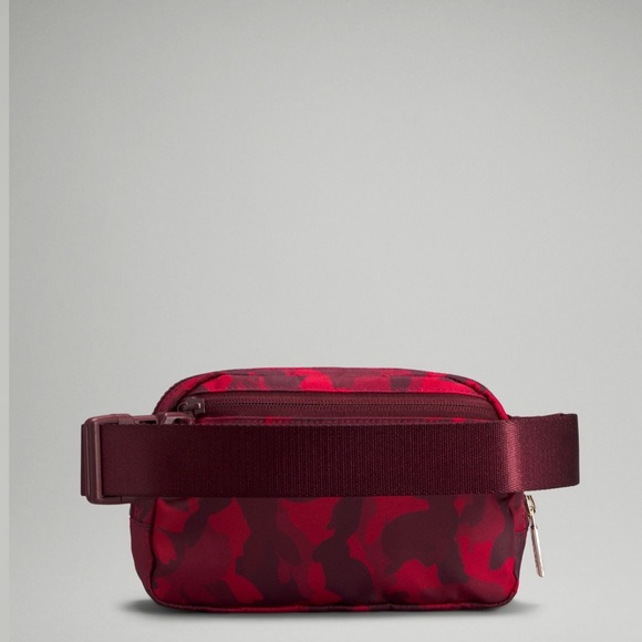 New year everywhere belt rabbit all over print , red multi - Picture 3 of 8